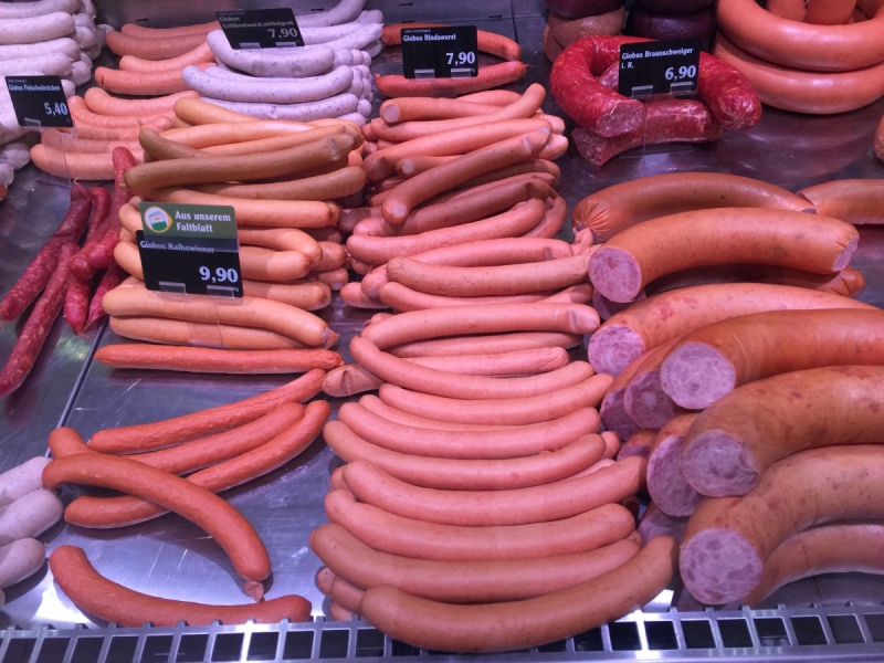 vente-GARS-min_sausages_meat_butchery-1069321